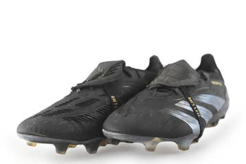Adidas Voetbalschoenen in maat 44 Zwart, Vêtements | Hommes, Chaussures, Verzenden