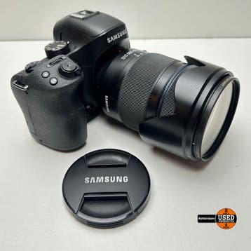 Samsung NX30 + 18-200mm ED OIS 1:3.5-6.3 Samsung lens, Verzenden, Gebruikt