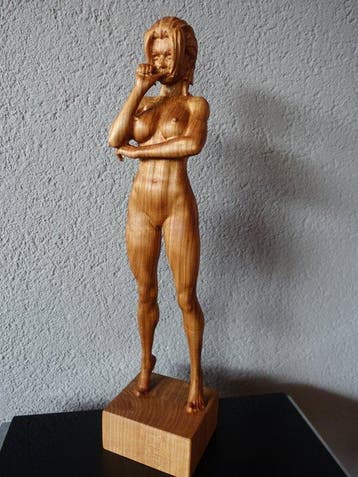 M.M. - sculptuur, Beautiful Girl - Akt - 47 cm - Kersenhout
