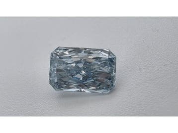 Veiling - Diamant Radiant 3.94 crt ( IGI gecertificeerd ), Handtassen en Accessoires, Nieuw