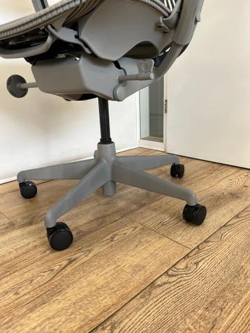 Refurbished Herman Miller Mirra Grey Blue Fog, Verzenden, Bureaustoel