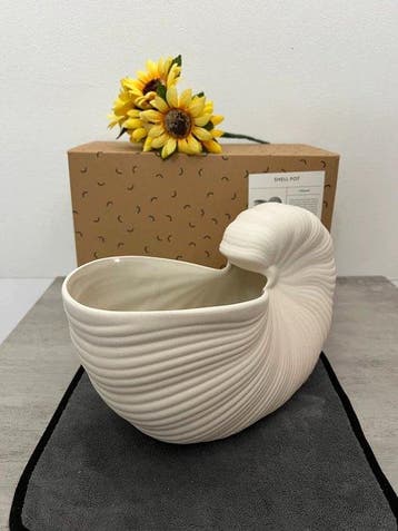 Ferm Living - Ferm Living - Vaas - Keramiek - Schelpenvaas, Maison & Meubles