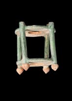 Oud-Chinees, Ming-dynastie Geglazuurde terracotta stand