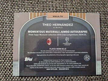 2023-24 Topps Museum Theo Hernandez Auto Patch /50 AC Milan, Verzamelen, Nieuw