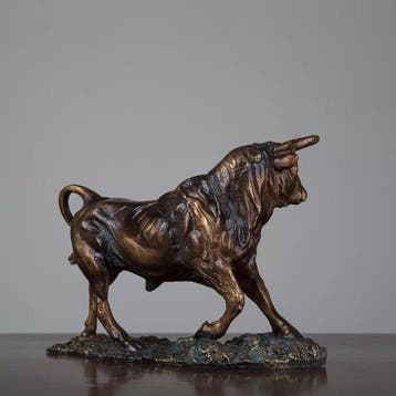 Statue, Spanish Bull Resin Sculpture – Decorative Ornament -
