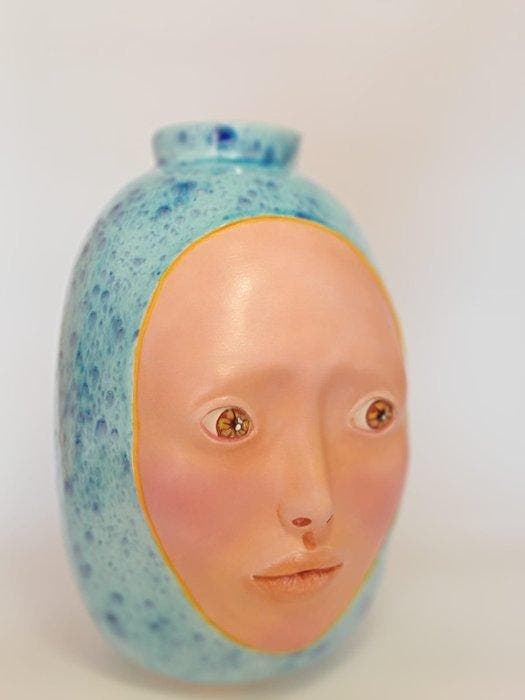 Vaas - Majolica - Natalia Mc Donald, Antiek en Kunst, Kunst | Designobjecten