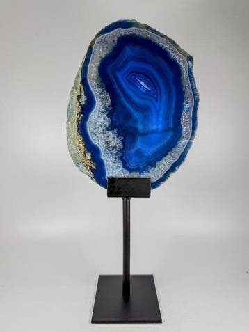 Unique color - large blue agate on stand Geode - Hoogte: 240