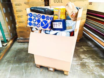 Pallet Postpakketten 143 kg, Nieuw