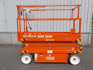 Hoogwerker schaarlift SkyJack SJ3220 , 2015 , 8,10m gekeurd