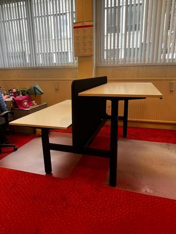 Duo Werkplek Elektrisch Verstelbaar - Incl Memory Displays, Huis en Inrichting, Verzenden, In hoogte verstelbaar, Zo goed als nieuw