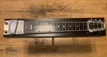 Fender - Studio Deluxe 8-string - - Muziekinstrumenten -, Nieuw