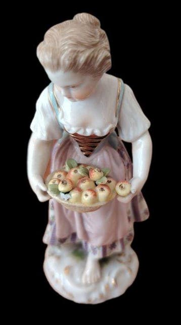 Rudolstadt-Volkstedt - Beeldje - Fruit Seller after the