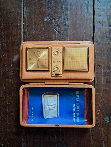 Tafelklok, Reisklok - Vintage Leder - 1950-1960 - Het