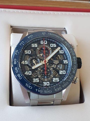 TAG Heuer - Tag Heuer Carrera Red Bull Racing Calibre Heuer