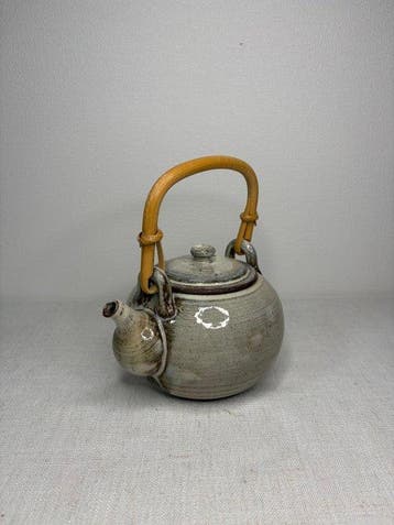 Japanse aardewerken theepot – Dobin met bamboehandvat –
