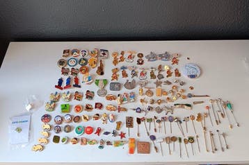 Collection thématique - Collection de pins vintages