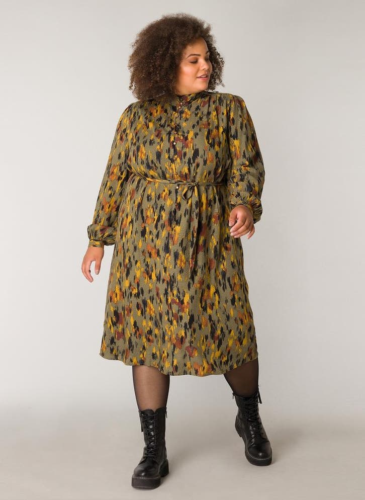 YESTA jurk Vaiana 115 cm0(46)Maat 46/48 (XL) of groter, Vêtements | Femmes, Robes, Envoi