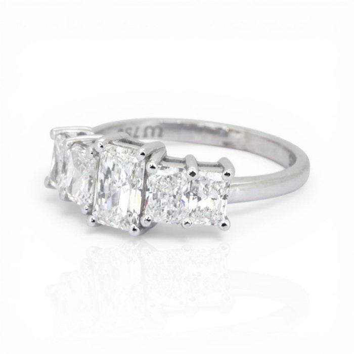 Ring - 18 karaat Witgoud - 1.83ct. tw. Diamant (Natuurlijk), Handtassen en Accessoires, Ringen