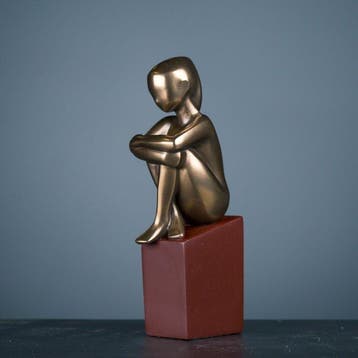 Figuur - Beeld van een zittende vrouw - Hoogwaardige