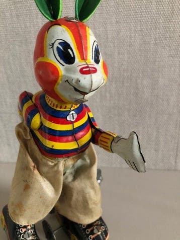 TPS - Skating Bunny - Opwindbaar blikken speelgoed -