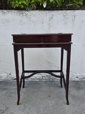 Bureau plat - Bois, Laiton doré, Antiquités & Art