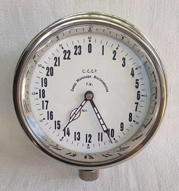 Scheepsklok - USSR. Plant of Nautical Instruments - -