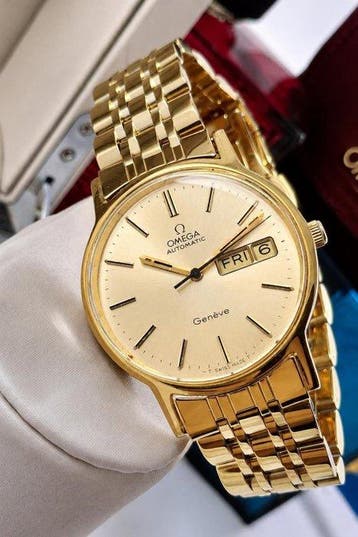 Omega - Geneve - Ref.166.0117 - Cal.1022 - Vintage Gold Tone, Handtassen en Accessoires, Horloges | Heren, Nieuw