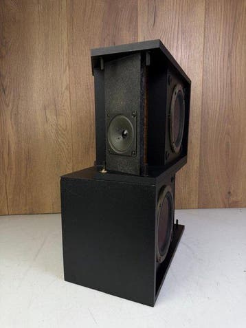 Bose - 205 - Direct/reflecting with free field tweeter