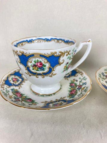 Royal Albert, Coalport - Tasse et soucoupe (10) - porcelaine