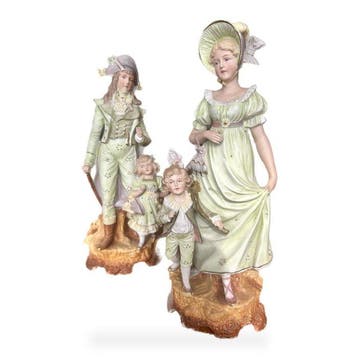 sculptuur, Coppia di grandi figure in biscuit policromo –