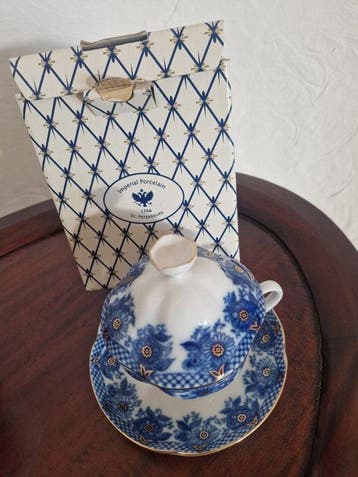 Lomonosov Imperial Porcelain Factory - Kop en schotel -