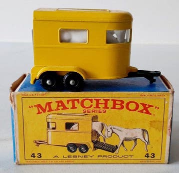 Matchbox 1:64 - Voiture miniature - Regular wheels 43 Yellow, Nieuw
