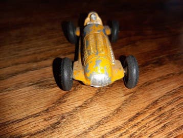 Dinky Toys 1:43 - Modelauto - RARE Mercedes avant guerre, Hobby en Vrije tijd, Nieuw