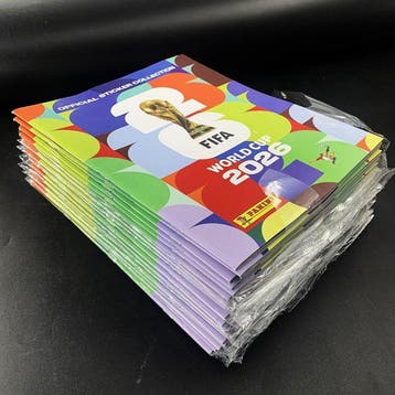 2026 Panini Lot with 20 official Panini FIFA World Cup 2026