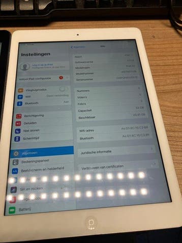 Apple iPad Air A1474 16GB & 32 GB ,not locked , working -, Nieuw