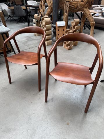 Didier armstoel walnut (nieuw, A-keuze), Huis en Inrichting, Nieuw