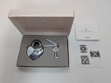 Swarovski - Beeldje - Heart Duo Bangle, Heart Lock & Key Set
