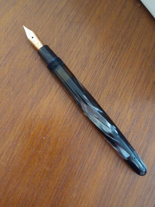 Omas - 556/S - Vulpen, Verzamelen, Pennenverzamelingen