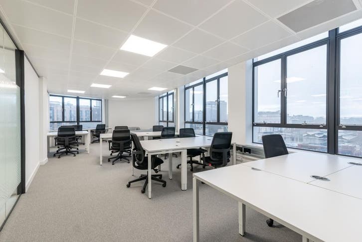 Kantoorruimte voor 10 in Mercier Square, Zakelijke goederen, Bedrijfs Onroerend goed