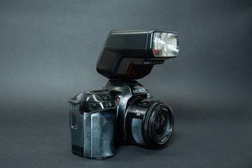 Minolta Dynax 7000i + 28mm + flash | Analoge camera, Audio, Tv en Foto, Fotocamera's Analoog, Nieuw