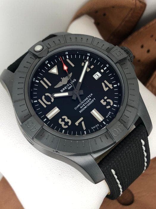 Breitling - Avenger Automatic 45 Seawolf Night Mission -, Bijoux, Sacs & Beauté, Montres | Hommes