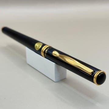 Pilot - Cavalier (Green Marble) - Gold plated alloy nib (F), Nieuw