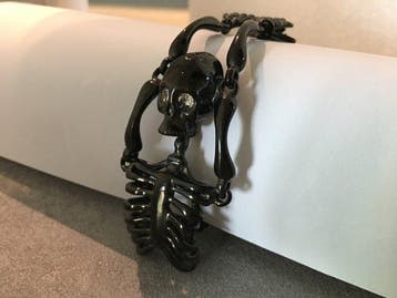 AJS - Memento Mori Squelette hypoallergénique en acier