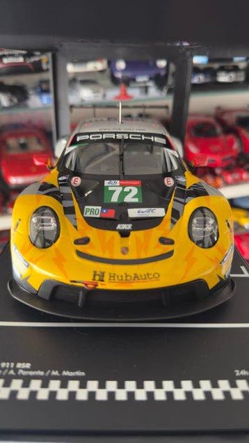 IXO 1:18 - Voiture miniature - Porsche 911 RSR #72 - Modelo
