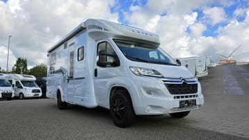 Laika Kosmo 509L slechts 17203 km, hef- en twinbedden 19553, Half-integraal