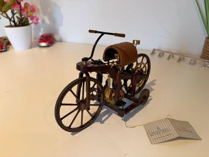 Franklin Mint 1:8 - Modelauto - Daimler Reitwagen, Hobby en Vrije tijd, Modelauto's | 1:5 tot 1:12