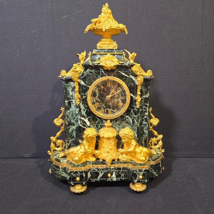Tafelklok Lodewijk XVI-stijl - Verguld brons - 1850-1900 -, Antiek en Kunst, Antiek | Klokken
