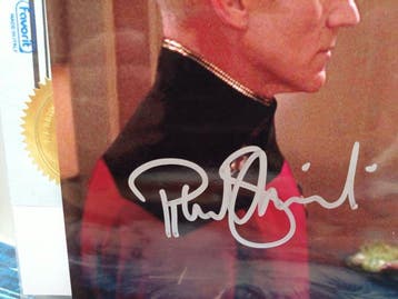 Star Trek The Next Generation - Signed in person by Patrick, Nieuw