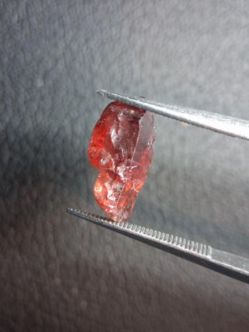 Rough Garnet - 3.120 ct - pyrope almandite - red, Verzenden