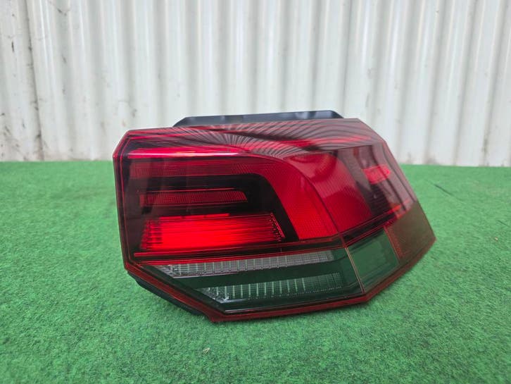 Phare arr. droit VW Golf VIII Phase 1 2019 - 2024 LED, Auto-onderdelen, Verlichting, Ophalen